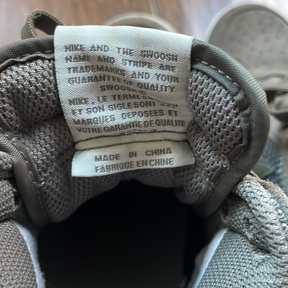 Nike Women’s Dunk Sky Hi Mesh Shoes - Picture 9 of 11